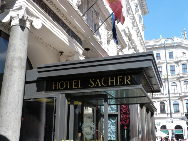 Hall sacher