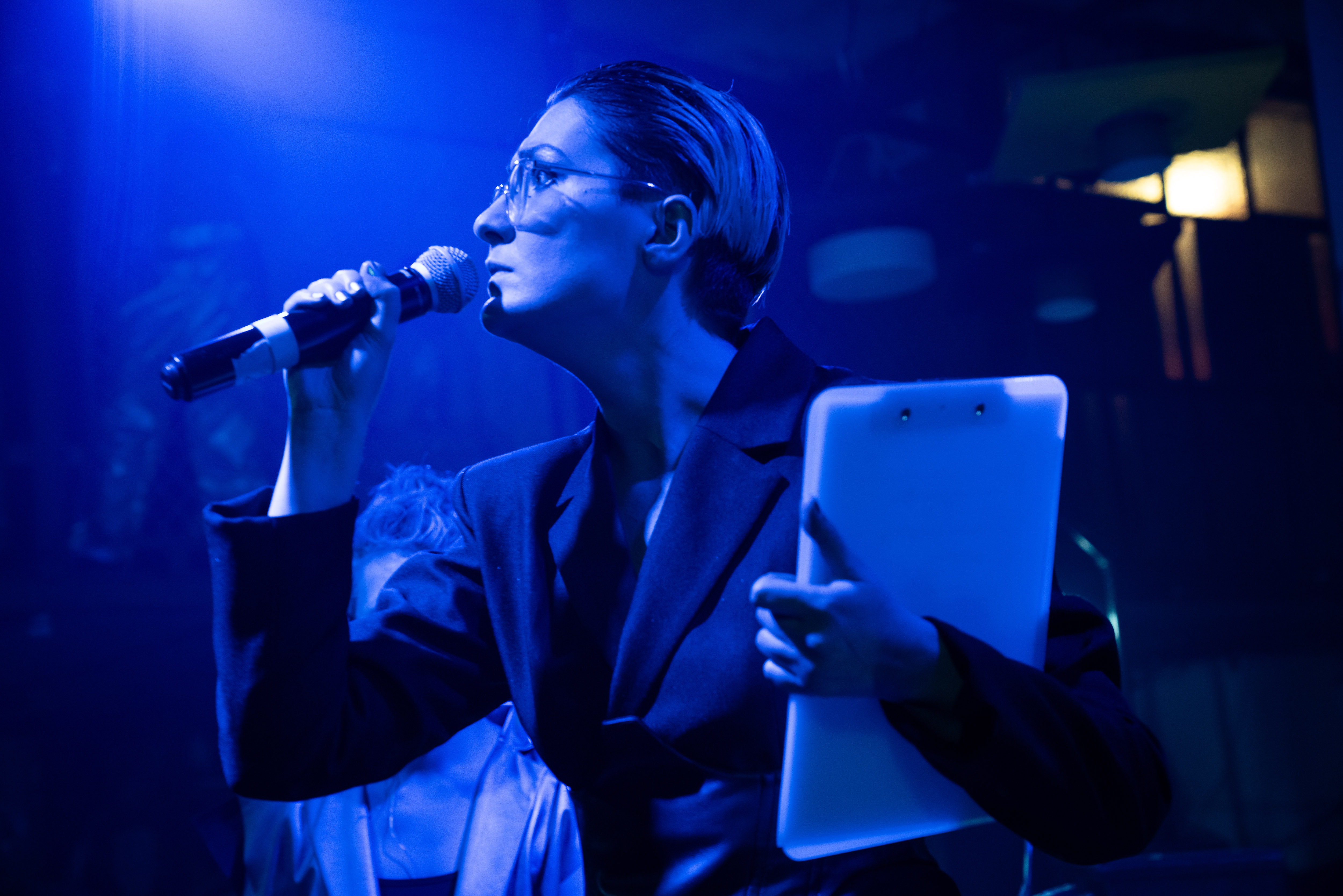 Eva Schumacher (Festival Jardin Rouge Paris -  Cyborg Cabaret by Snowapple Collective.) - Crédit Louis de Ducla