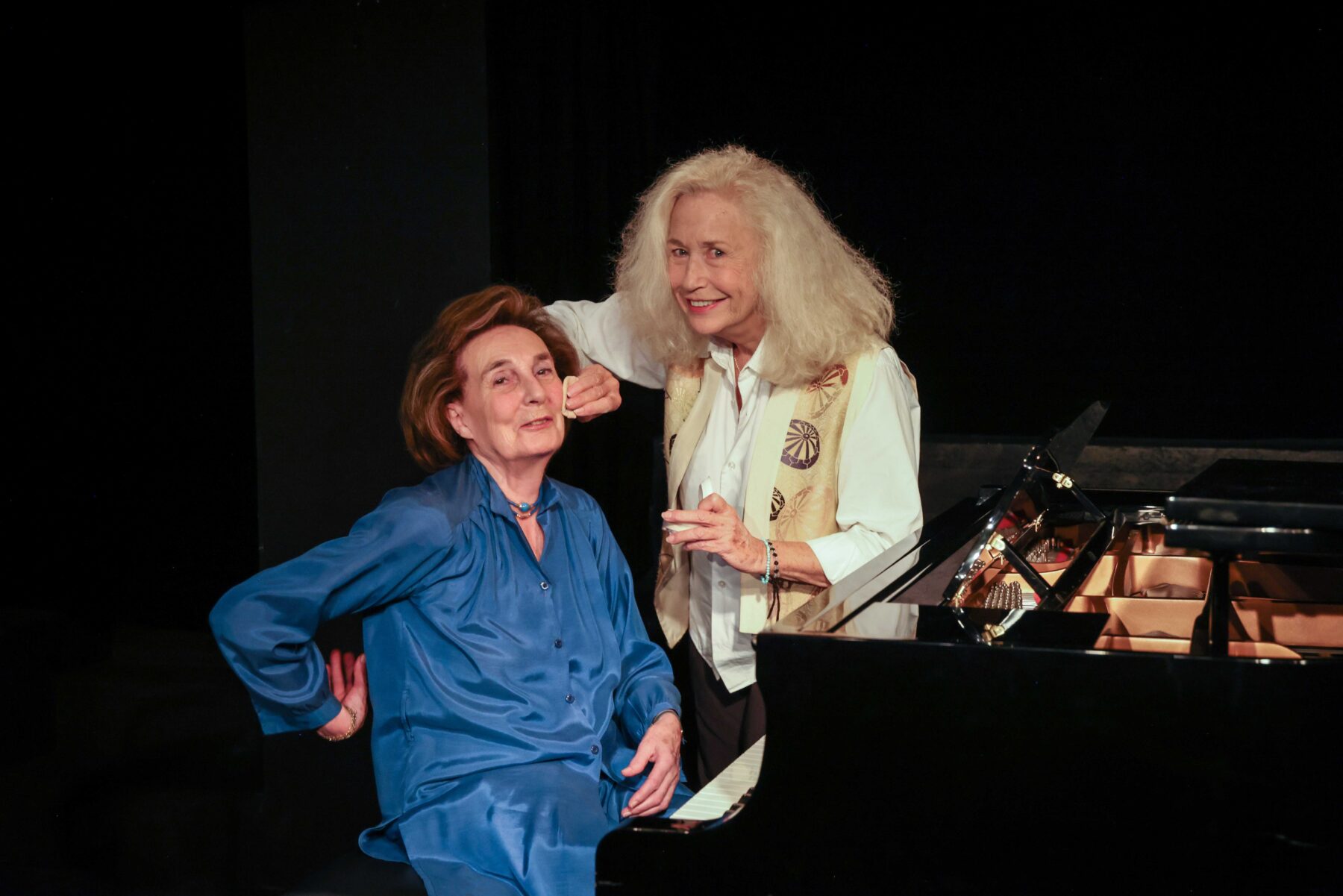 Brigitte Fossey et Danielle Laval - crédit photo Sebastien Toubon 