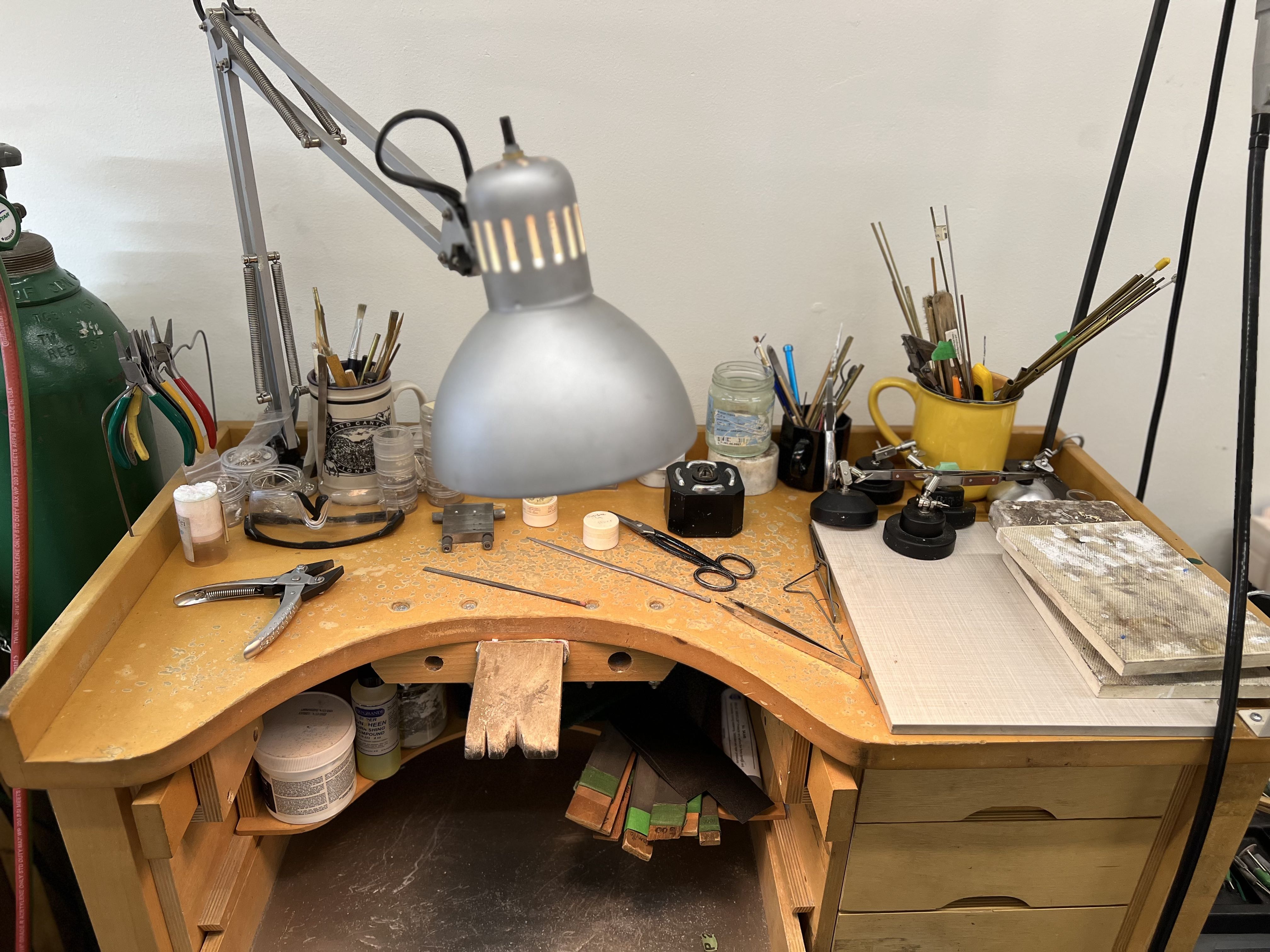 Atelier création bijoux chez Caillette (Montréal) - Crédit Chemin Lisant 