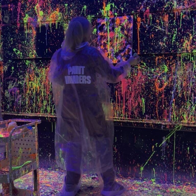 Mon expérience d'action painting au centre Paint Invaders - Paris 9e